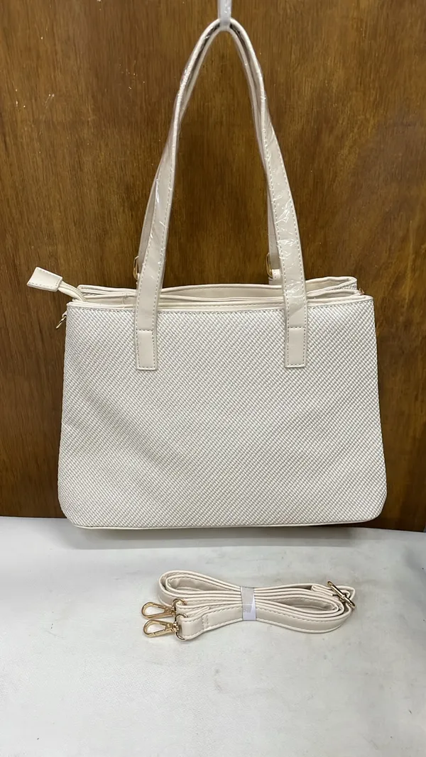 White_Pu_Leather_Tote_Bag_For_Women