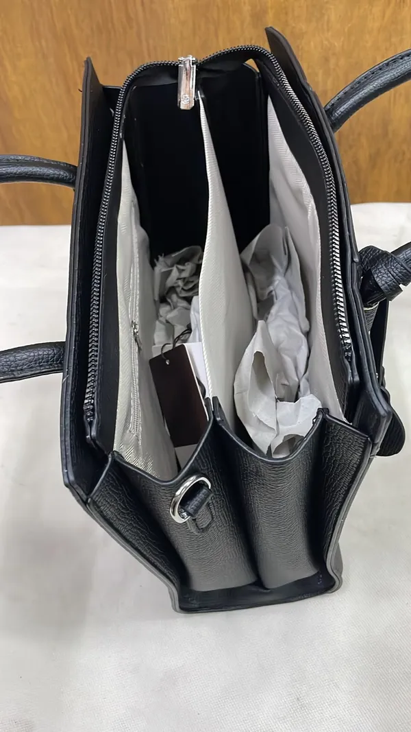 Black_Pu_Leather_Textured_Structured_Tote_Bag_For_Women