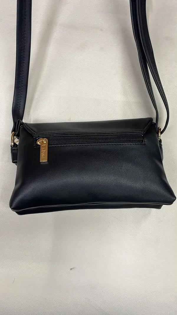 Black_Pu_Leather_Crossbody_Sling_Bag_For_Women