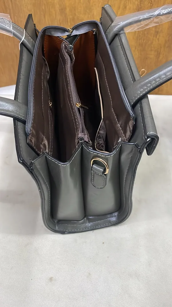 Grey_Pu_Leather_Structured_Handbag_For_Women