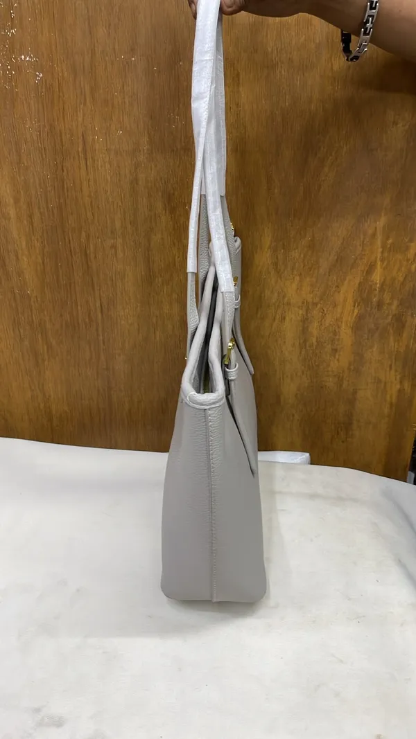 Grey_Pu_Leather_Textured_Tote_Bag_For_Women