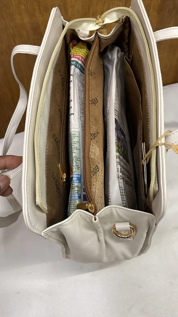 White_Pu_Leather_Floral_Print_Handbag_For_Women
