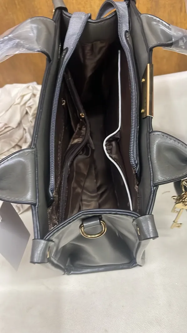 Grey_Pu_Leather_Structured_Handbag_For_Women
