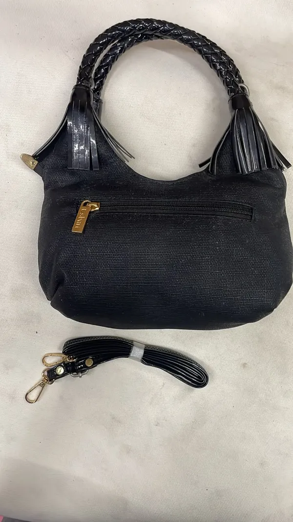 Black_Textured_Hobo_Handbag_for_Women