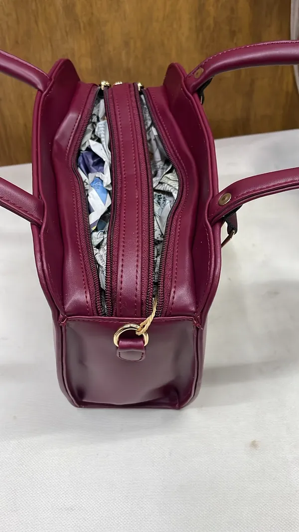 Maroon_Pu_Leather_Structured_Handbag_For_Women
