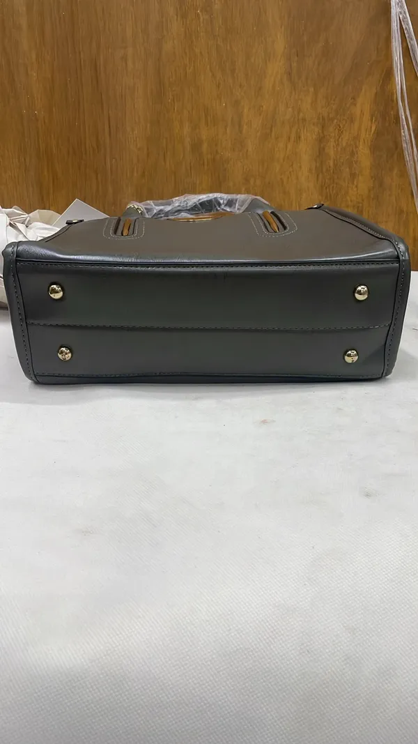 Grey_Pu_Leather_Structured_Handbag_For_Women