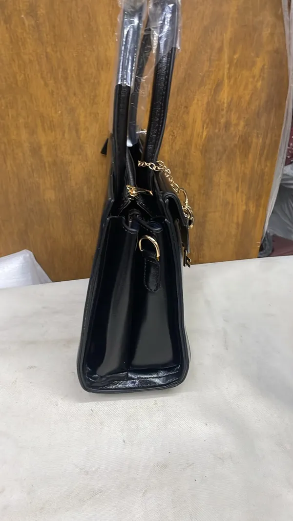 Black_Pu_Leather_Structured_Handbag_For_Women