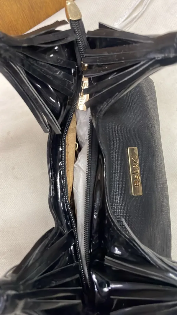 Black_Textured_Hobo_Handbag_for_Women