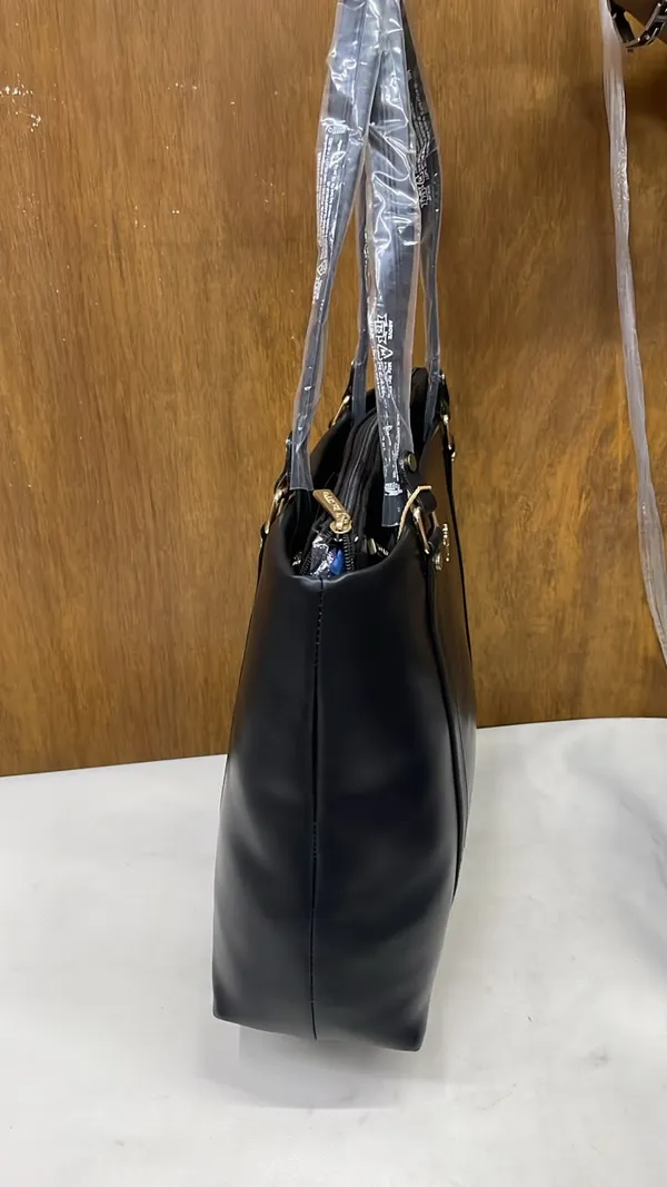 Black_Pu_Leather_Smooth_Finish_Tote_Bag_For_Women