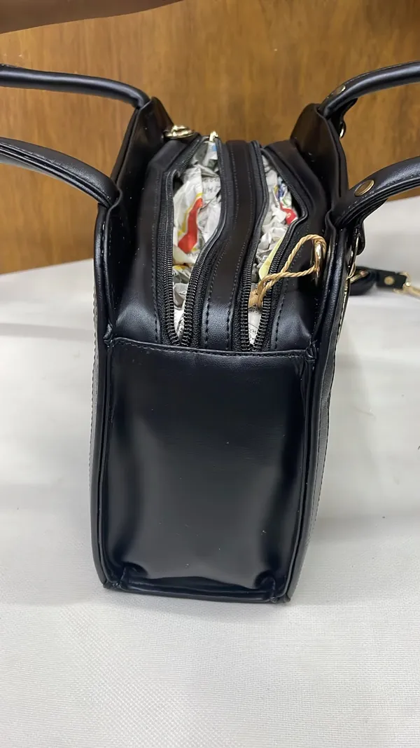 Black_Pu_Leather_Handbag_For_Women