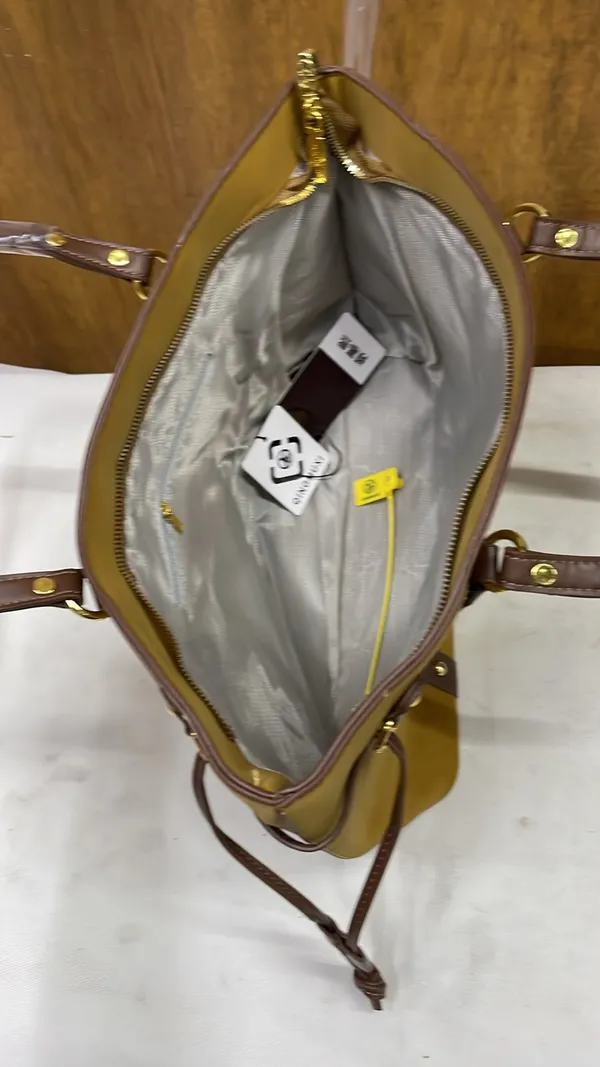 Mustard_Pu_Leather_Tote_Bag_For_Women