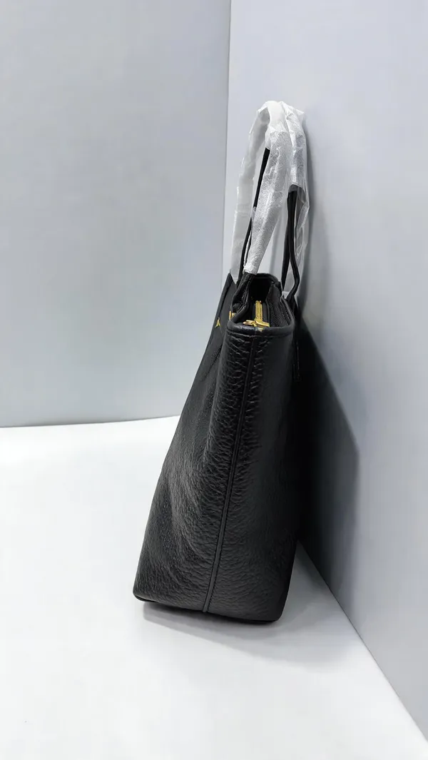 Black_Pu_Leather_Textured_Tote_Bag_For_Women