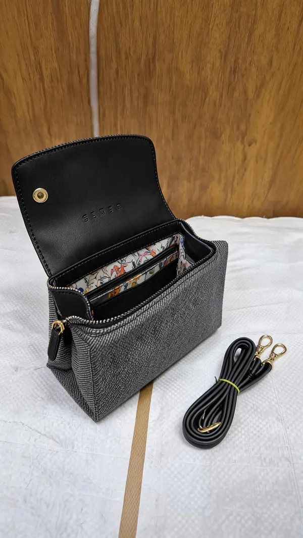Grey_Pu_Leather_Textured_Crossbody_Bag_For_Women