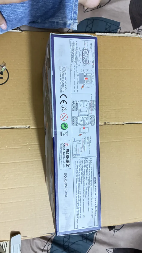 2.4GHz_Double-Sided_Stunt_Remote_Control_Car