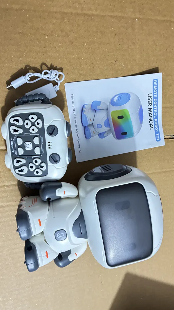 Remote_Control_Programmable_Robot_Toy
