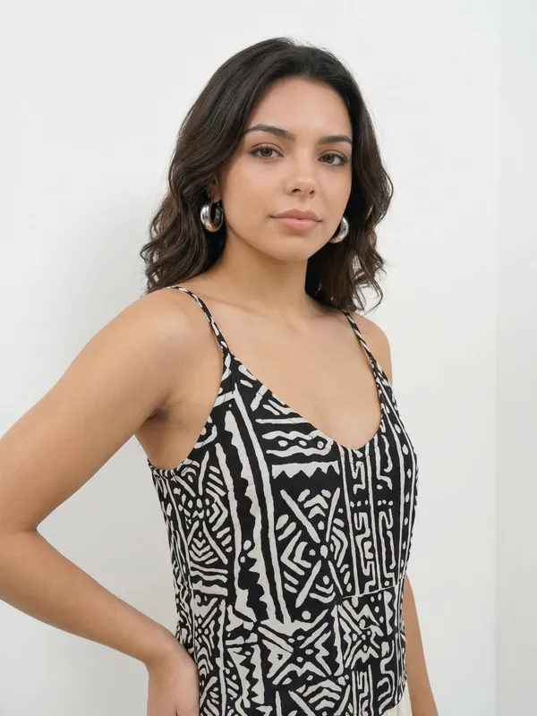 Black_And_Cream_Cotton_Cami_Top_For_Women