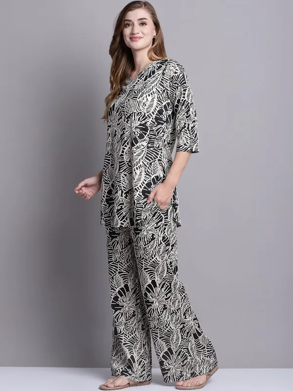 Dressitude-Black-Cord_Set