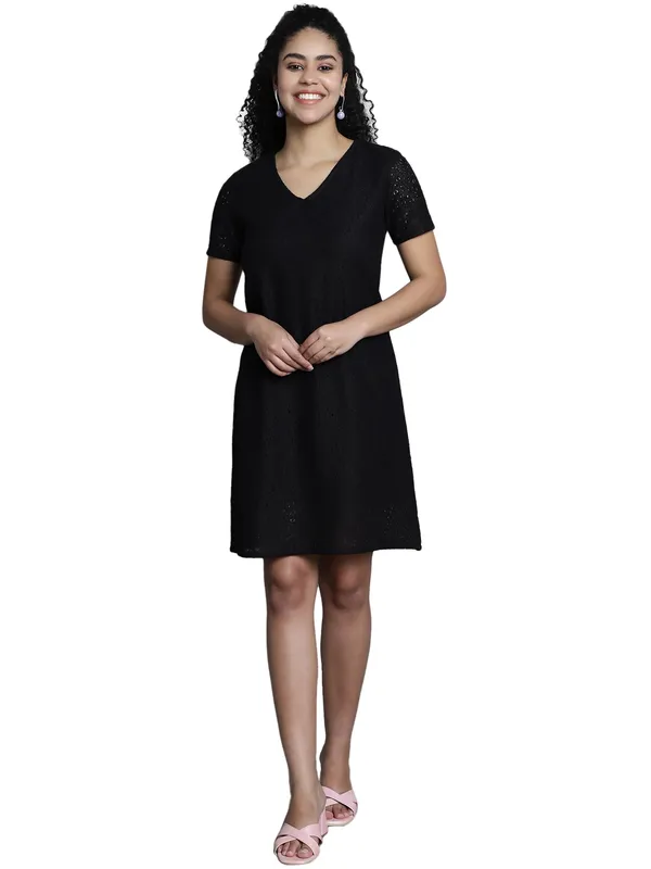 Dressitude-Black-Dress