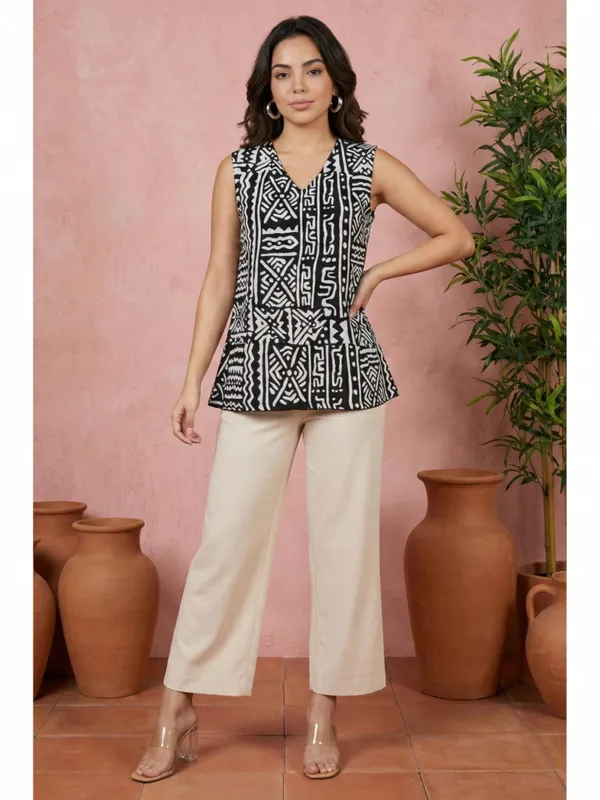 Dressitude-Black_And_Cream-Longline_Top