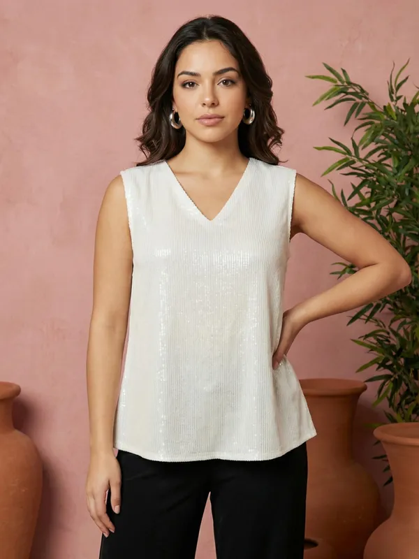 Dressitude-White-Longline_Top