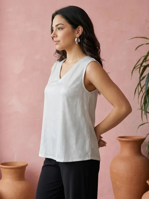 Dressitude-White-Longline_Top