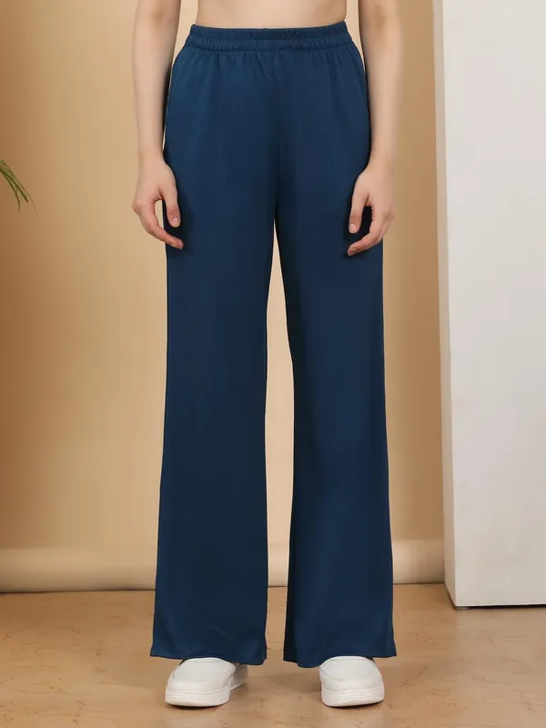 Blue_Poly_Cotton_Pyjama_For_Women
