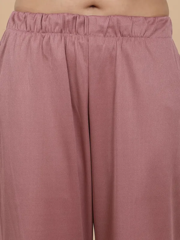 Pink_Poly_Cotton_Pyjama_For_Women