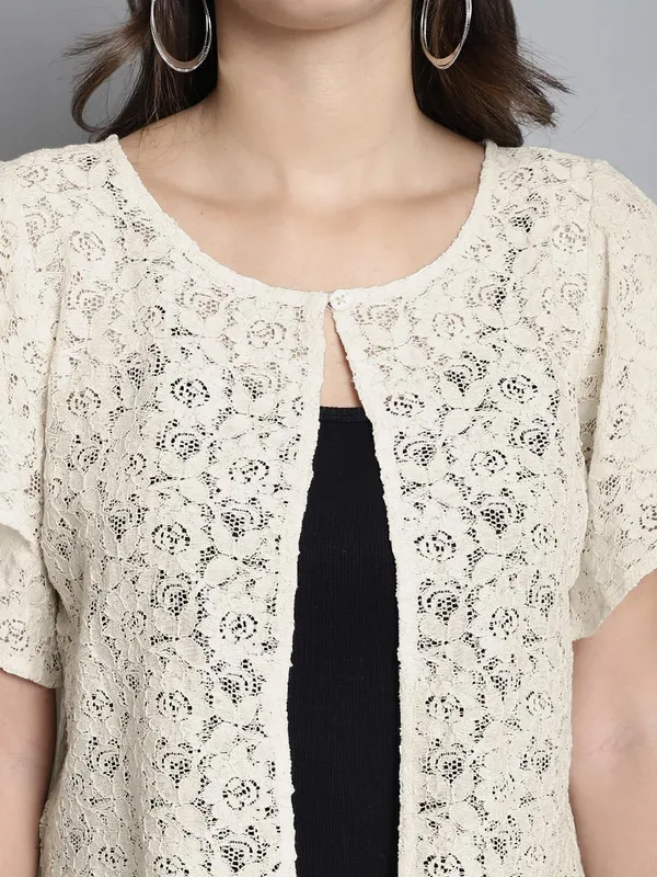 Dressitude-Cream-Shrug