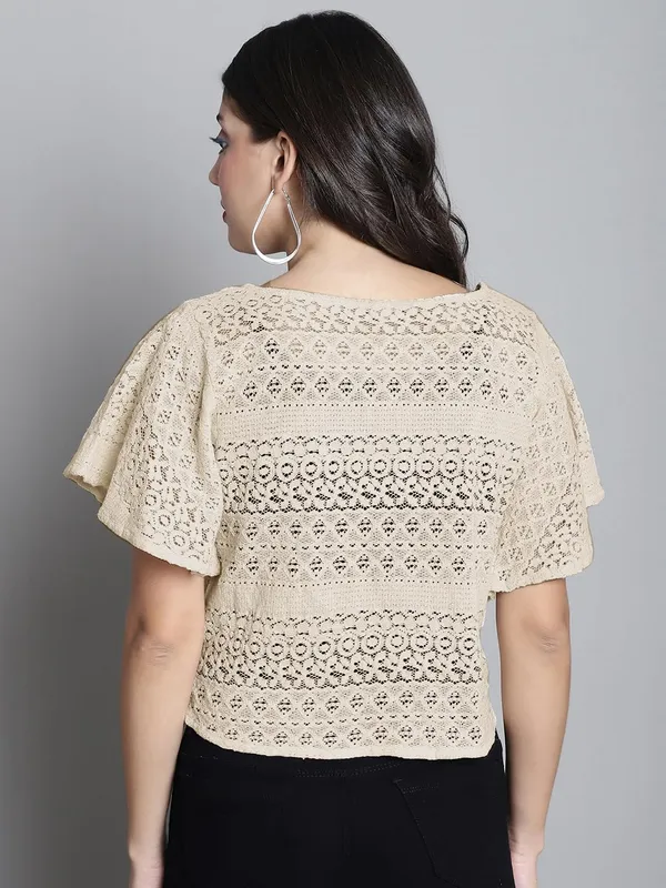 Dressitude-Cream-Shrug