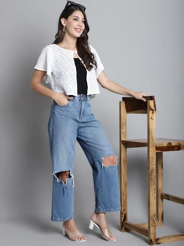 Dressitude-White-Shrug