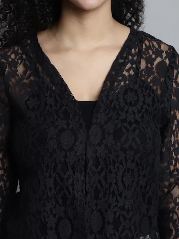 Dressitude-Black-Shrug