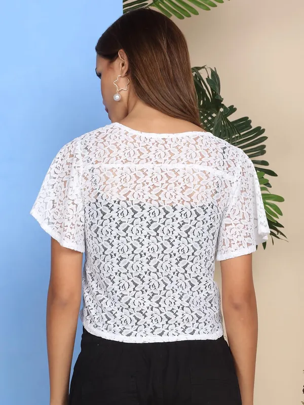 Dressitude-White-Shrug