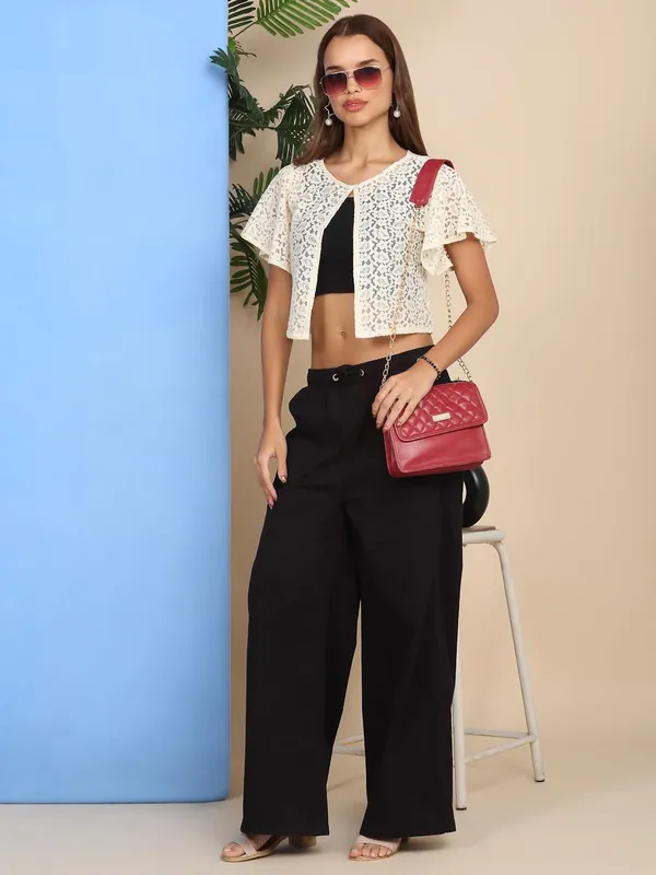 Dressitude-Cream-Shrug