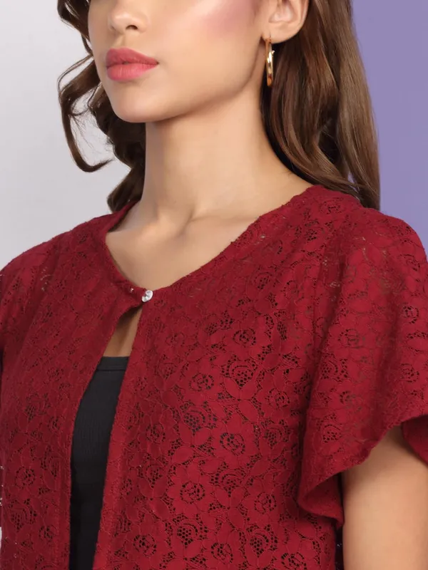 Dressitude-Maroon-Shrug