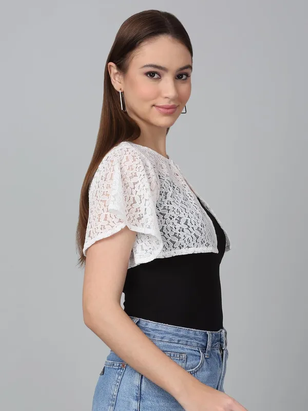 Dressitude-White-Shrug