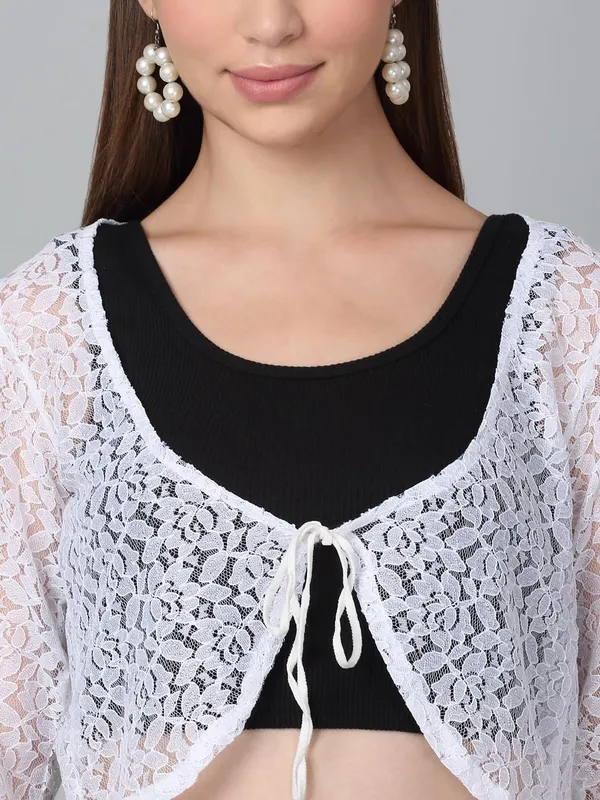 Dressitude-White-Shrug