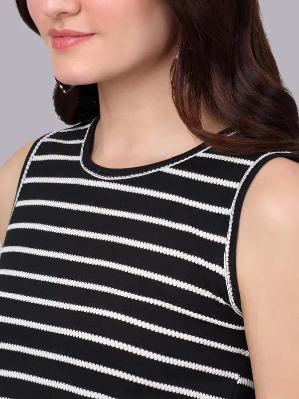 Dressitude-Black-T-Shirt