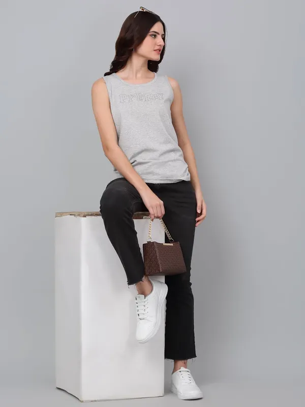 Dressitude-Grey-T-Shirt