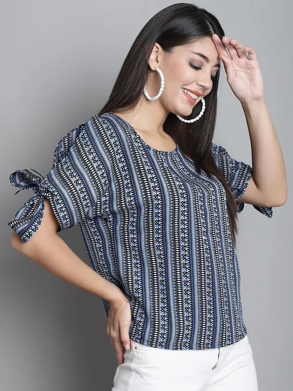 Dressitude-Blue-Top