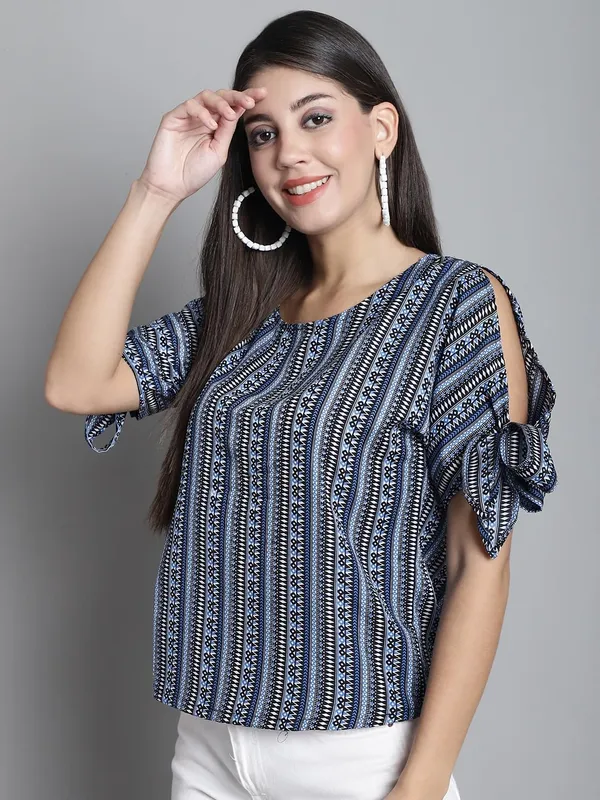 Dressitude-Blue-Top
