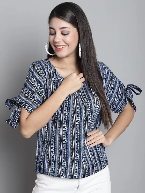 Dressitude-Blue-Top