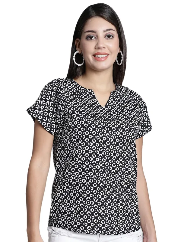 Dressitude-White_&_Black-Top