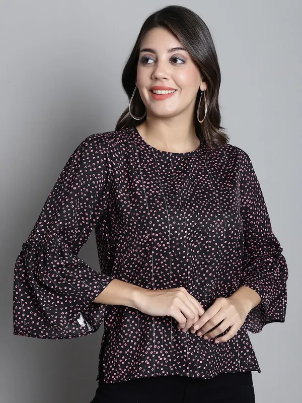 Dressitude-Black-Top