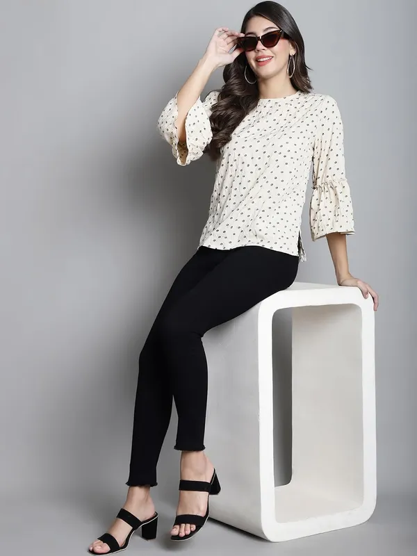 Dressitude-Beige-Top