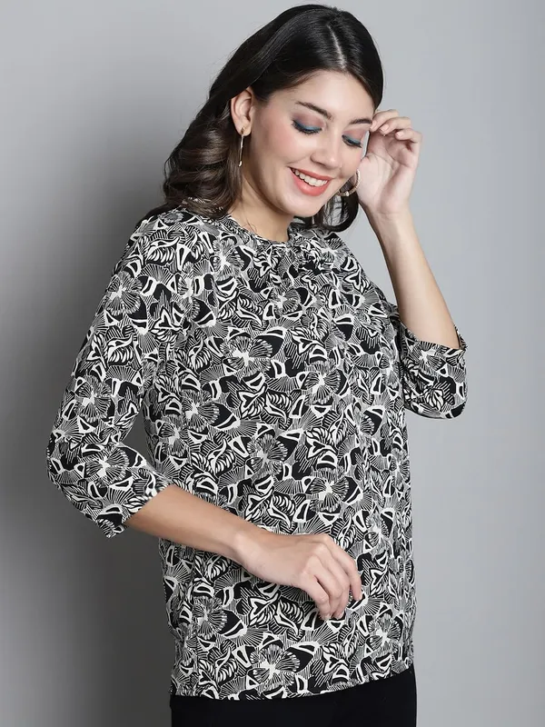 Dressitude-Black-Top