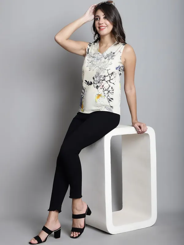 Dressitude-Beige-Top