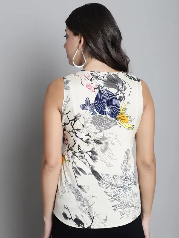 Dressitude-Beige-Top