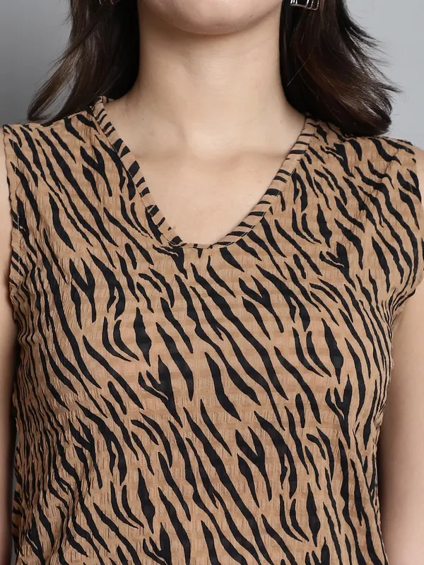 Dressitude-Brown-Top
