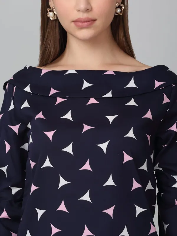 Dressitude-Navy-Top