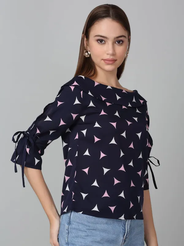 Dressitude-Navy-Top